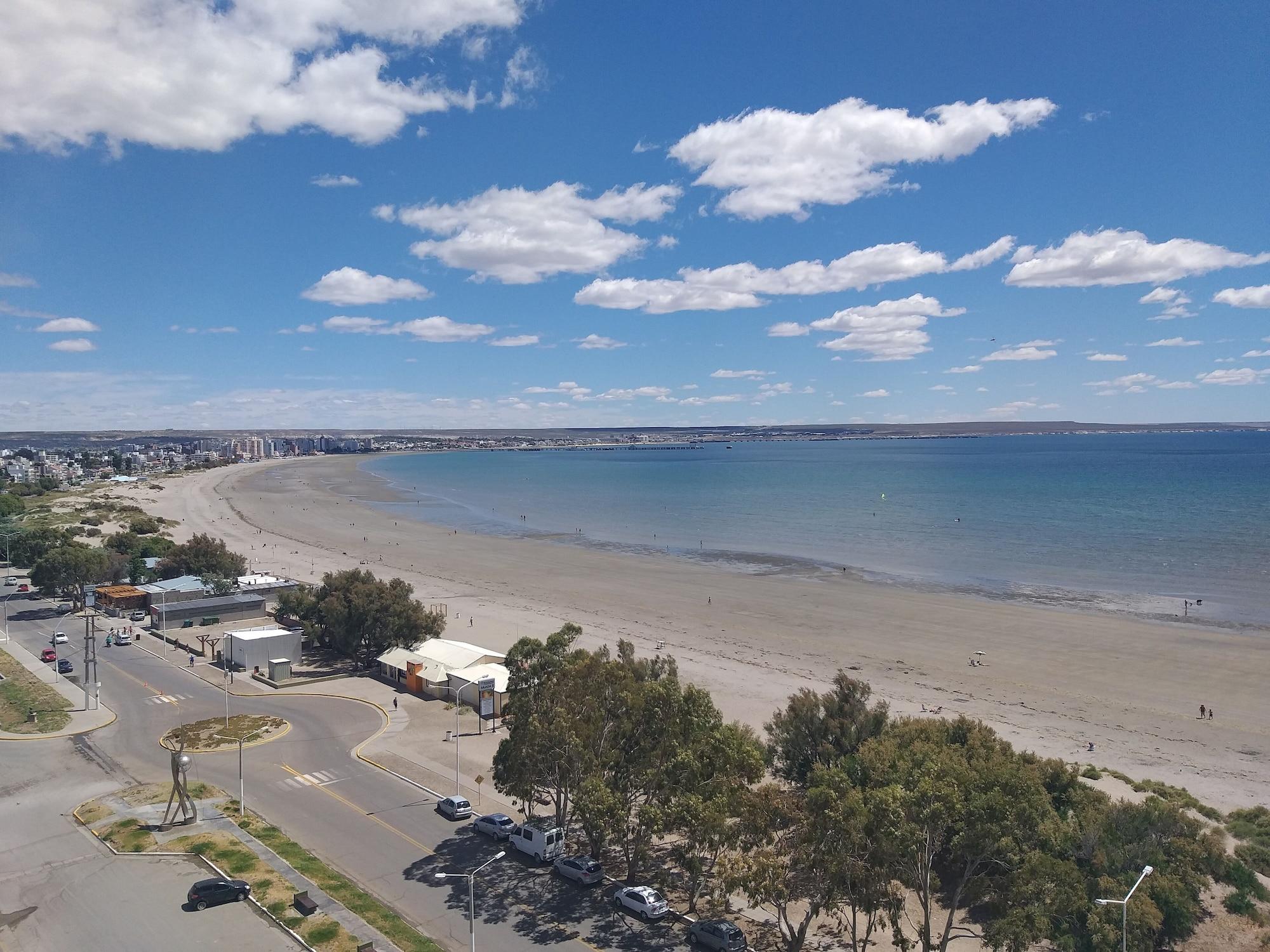 Rayentray Grand Hotel Puerto Madryn Exterior foto