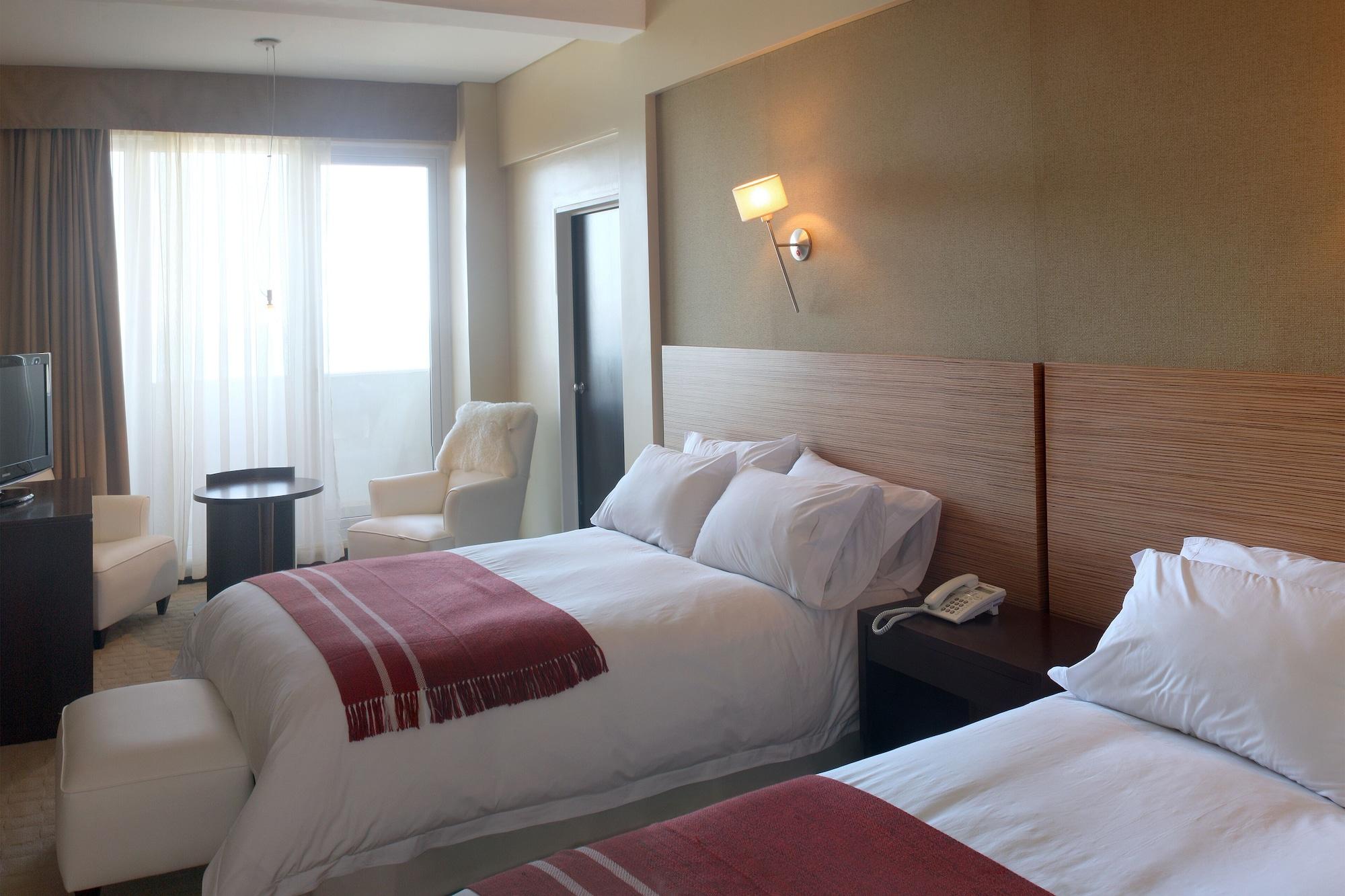 Rayentray Grand Hotel Puerto Madryn Exterior foto