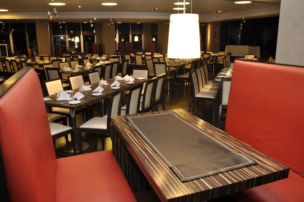 Rayentray Grand Hotel Puerto Madryn Exterior foto